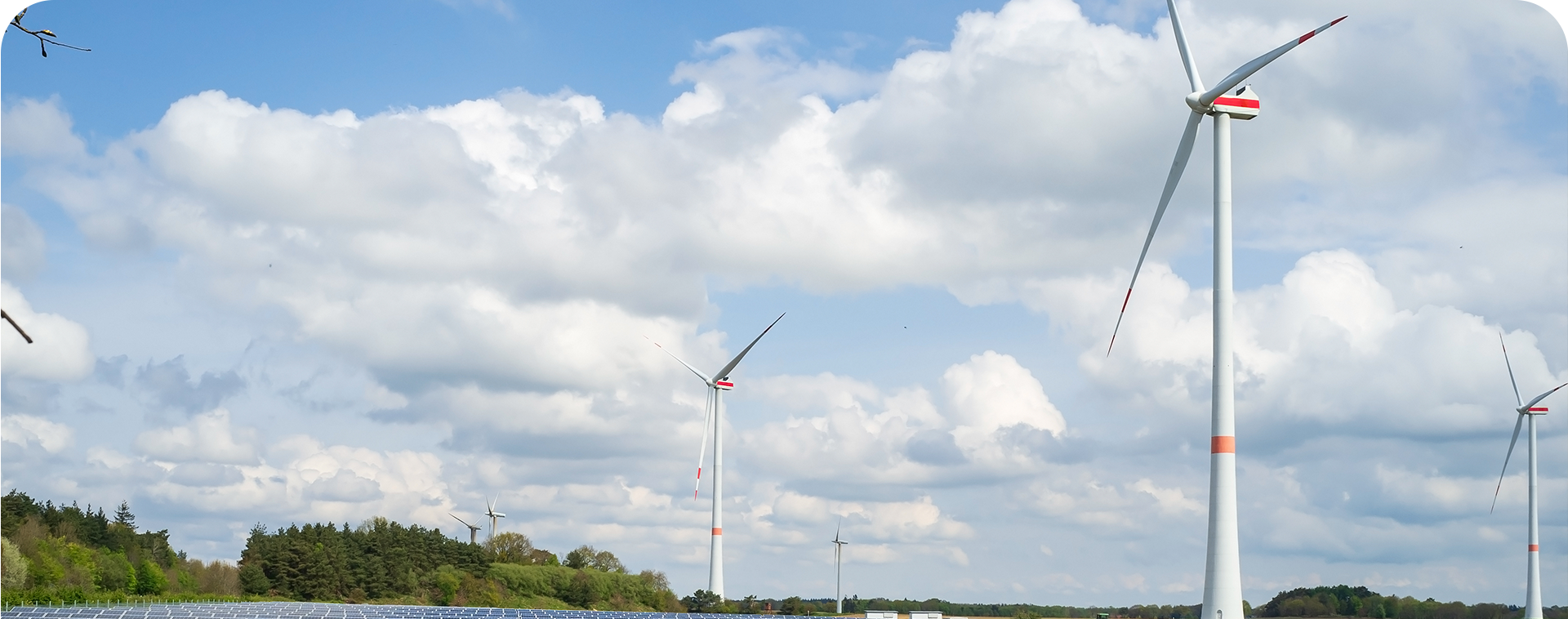 محطات توليد الطاقة الشمسية وطاقة الرياح